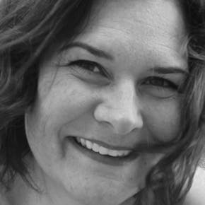 Image of Stephanie Elliot