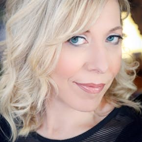 Image of Laurie Faria Stolarz