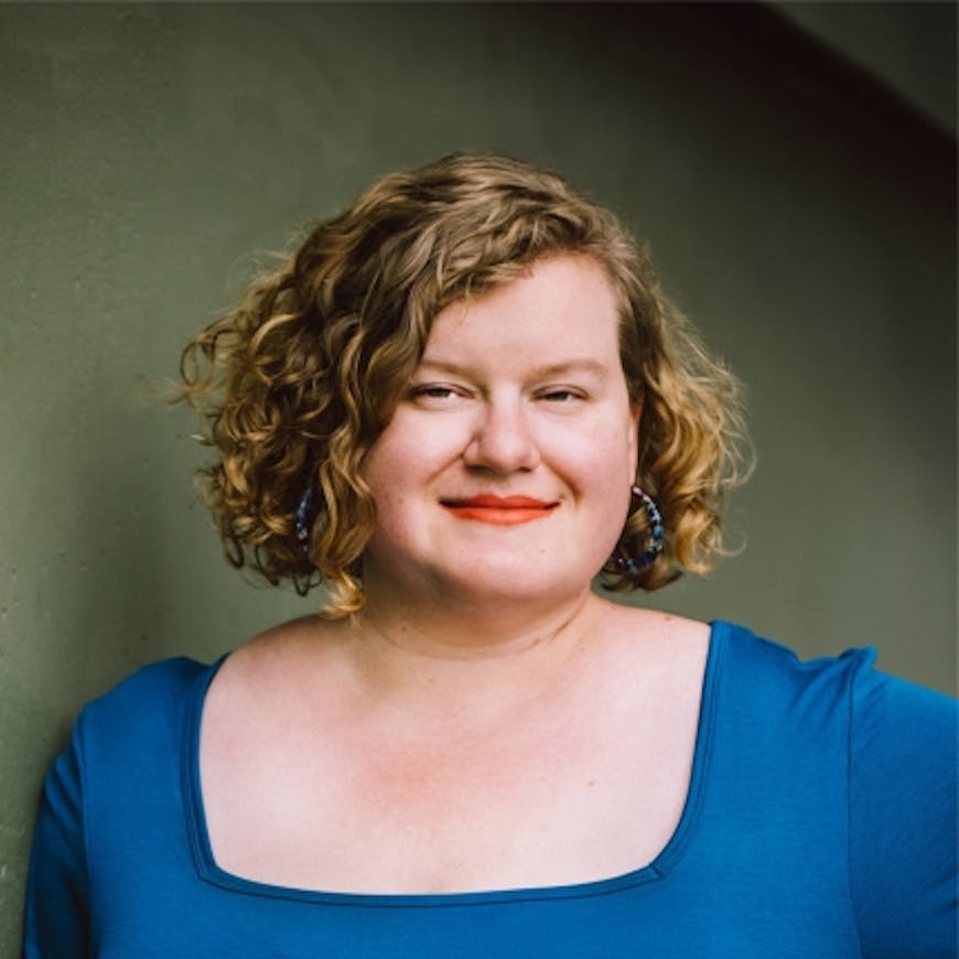 Sarah Chamberlain headshot; Photo Credit: Andria Lo