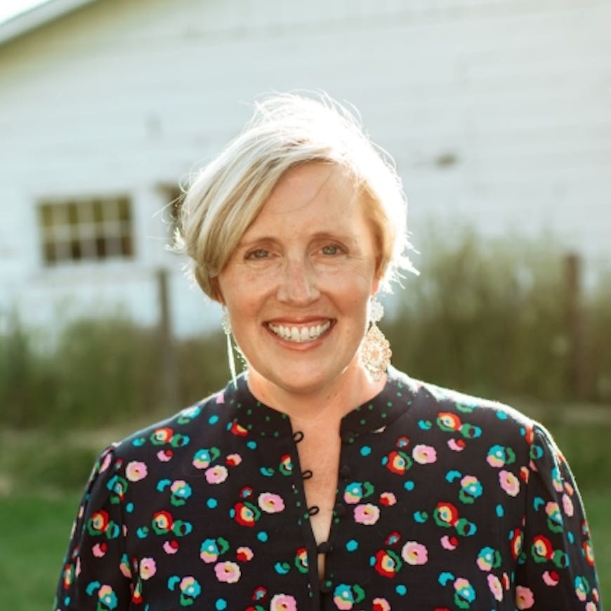 Ellie Alexander; Photo Credit: Lindsey Bolling